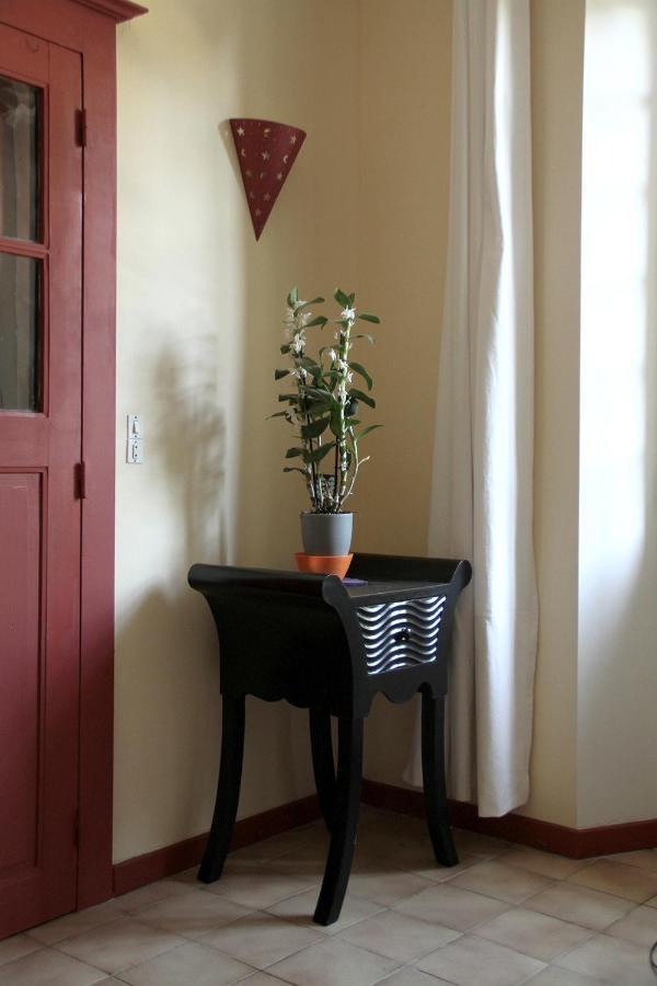 Le Clos Des Artistes - Gite Turny Exterior photo